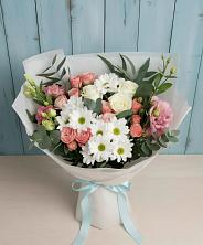 Букет цветов из:  Розы, Лизиантусы и Хризантемы в Приближной