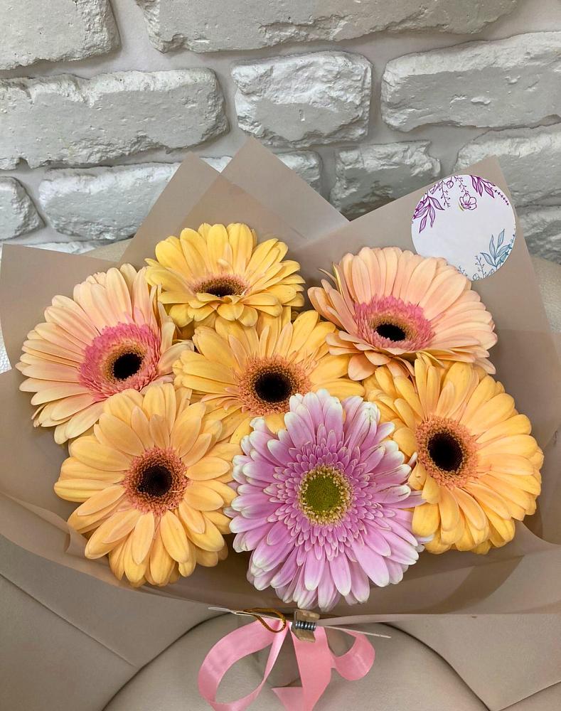 Букет цветов из: Герберы в Приближной