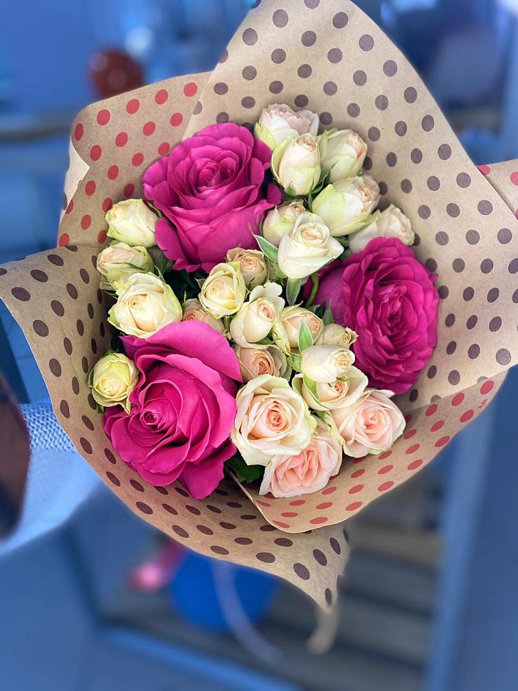 Букет цветов из: Розы в Приближной