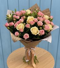 Букет цветов из:  Розы в Приближной