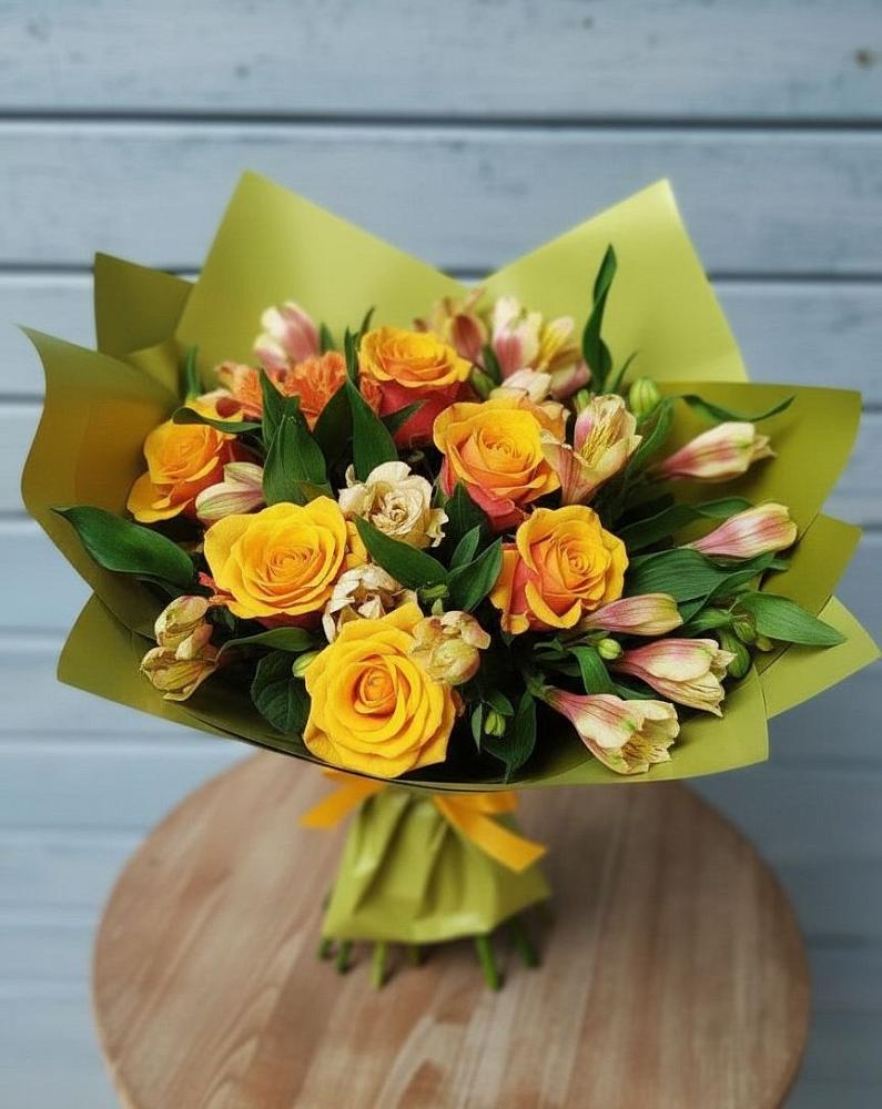 Букет цветов из: Альстромерии и Розы в Приближной