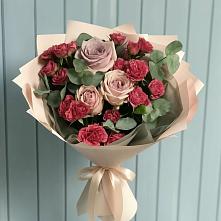 Букет цветов из:  Гвоздики и Розы в Приближной