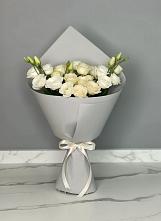 Букет цветов из:  Розы и Лизиантусы в Приближной